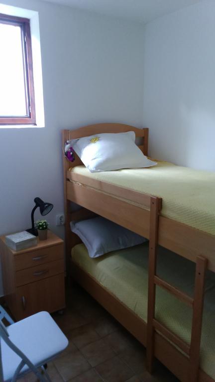 Studio Apartment Jadranko Krnica Ruang foto