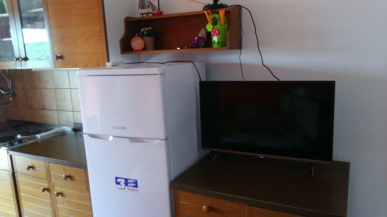 Studio Apartment Jadranko Krnica Bagian luar foto